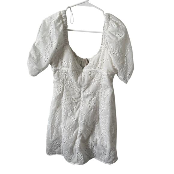 NWOT Women's Size M All In Favor Nordstrom Medium White Lace Eyelet Mini Dress - Picture 3 of 3